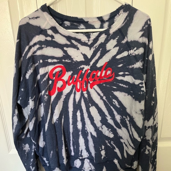 southern bliss Tops - Buffalo sweatshirt- super cute, Southern Bliss